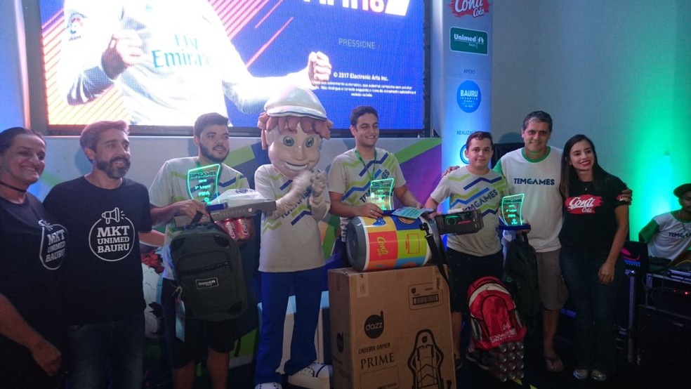 Finalistas do FIFA 18 no TEM GAMES 2018 em Bauru (Foto: Julia Martins/G1)