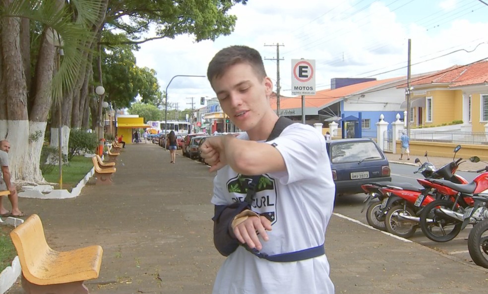 FamÃ­lia atacada por enxame de abelhas ficou internada em hospital de Itapetininga: 'Foi um desespero' â€” Foto: ReproduÃ§Ã£o/TV TEM