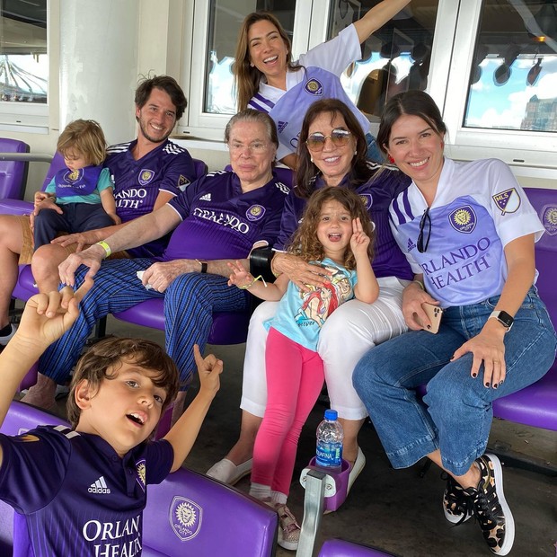 Silvio Santos e família Abravanel (Foto: Reprodução/Instagram)