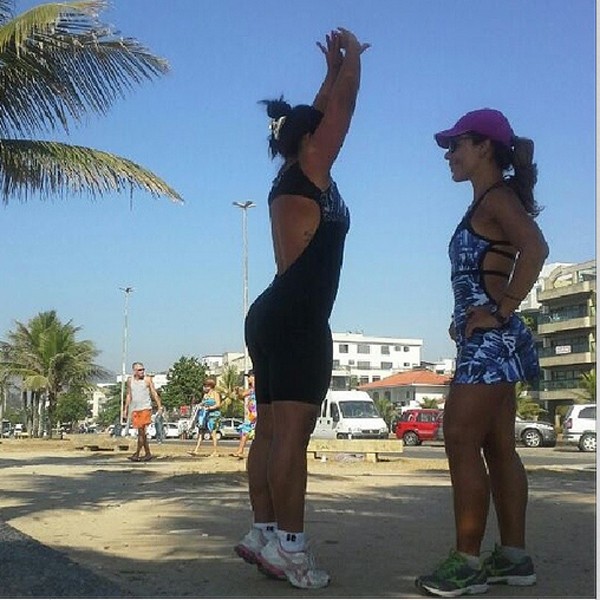 Priscila Pires focada nos exercícios para voltar à forma (Foto: Reprodução/Instagram)