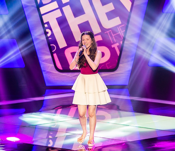A representante do Paraná mostrou maturidade vocal no palco do The Voice Kids (Foto: Isabella Pinheiro/Gshow)