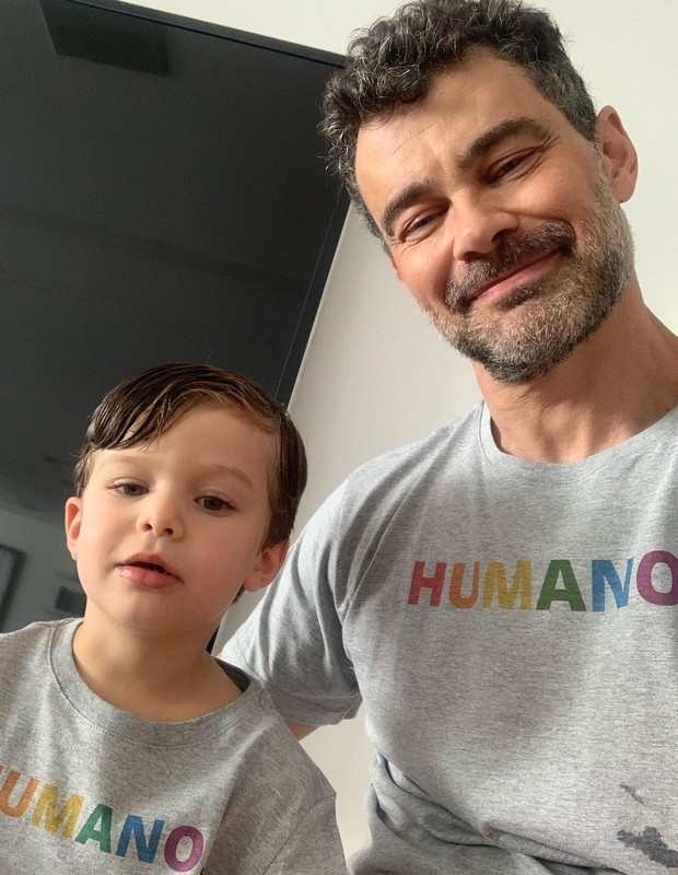 Carmo Dalla Vecchia e o filho, Pedro (Foto: Reprodução/Instagram)