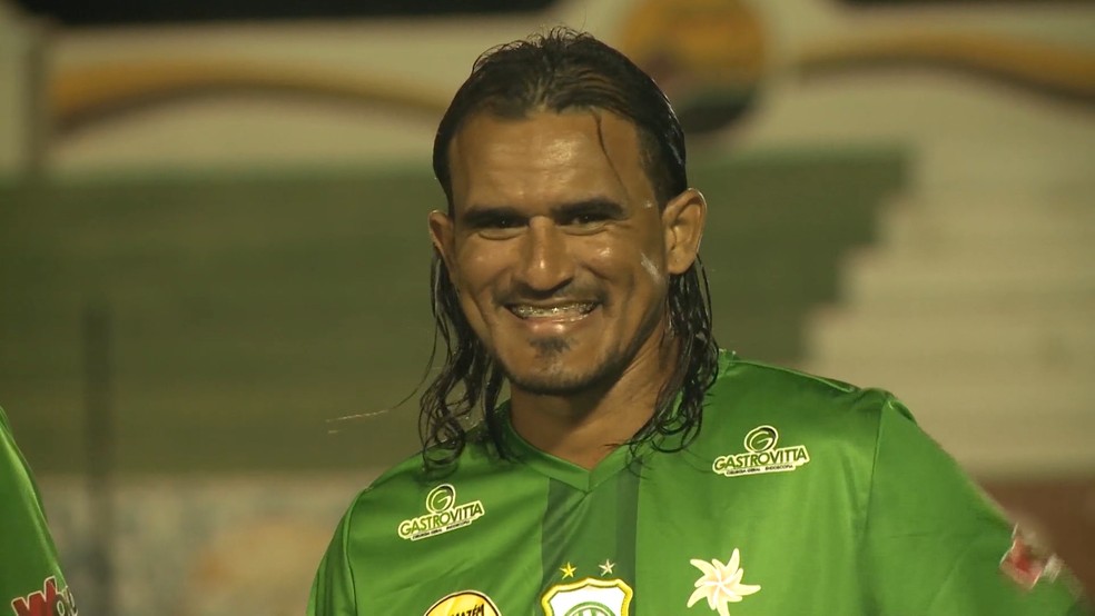 Enercino foi capit�o do Na�a na sua �ltima passagem pelo clube m 2017 � Foto: Reprodu��o / TV Cabo Branco