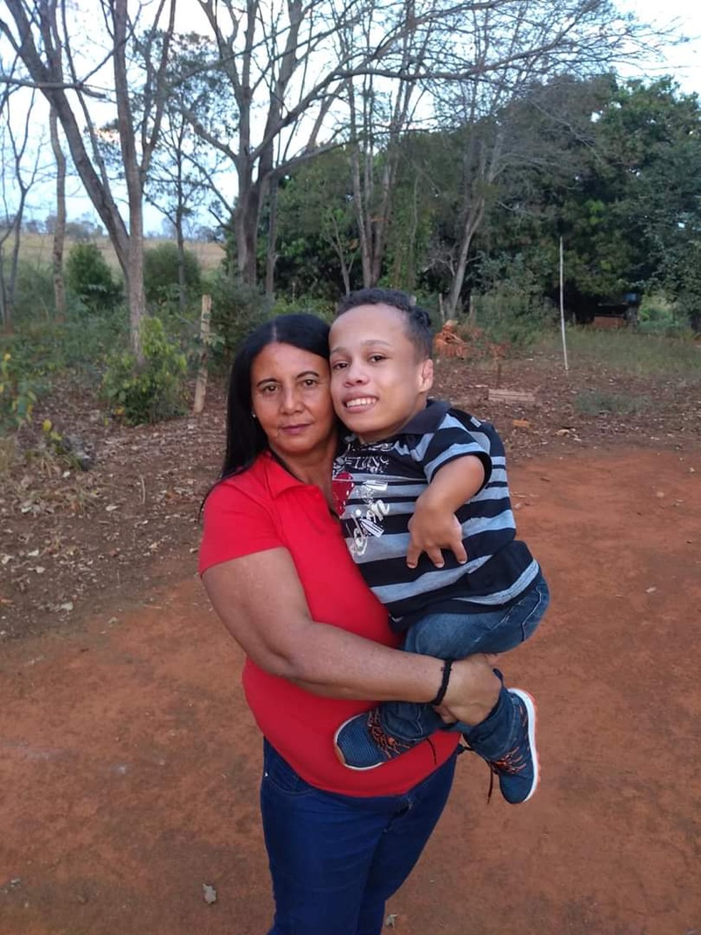 "costumo dizer que os braços e pés dela são os meus", diz Douglas. — Foto: Douglas Silva / Arquivo Pessoal