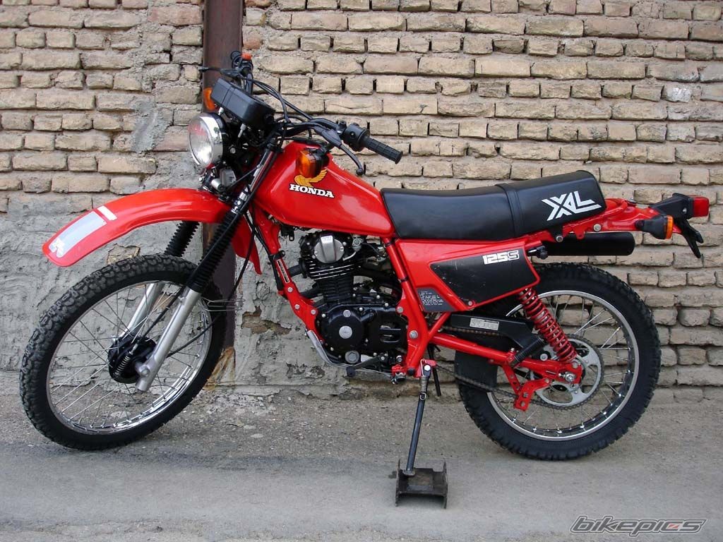 Duas Honda XL 125 nacionais foram as primeiras motos do