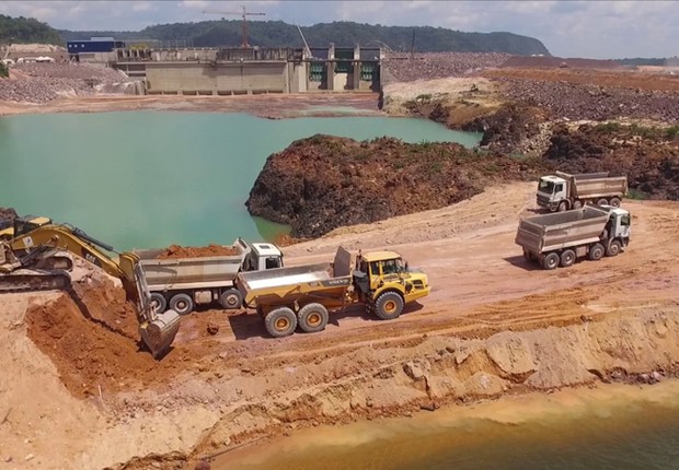 Obras da hidrelétrica de São Manoel entre o Pará e Mato Grosso (Foto: Reprodução/YouTube)