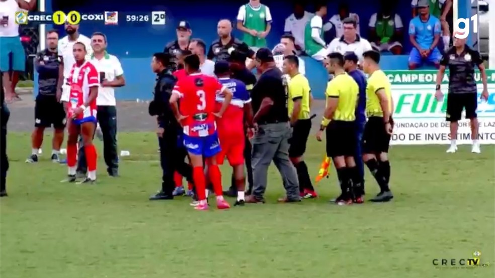Confusão em jogo termina com boletim de ocorrência sobre racismo e calúnia — Foto: CRECTV