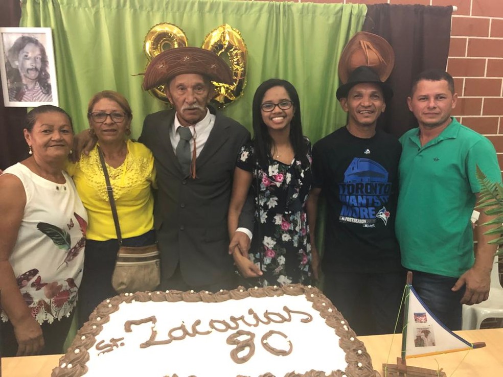 Chico comemorou os 80 anos com muita festa e lembrando da vida no seringal  — Foto: Arquivo pessoal 