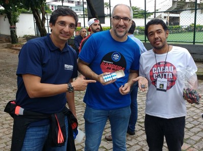 Manhã rubro-negra aponta vantagem de Bandeira e doce clima entre rivais