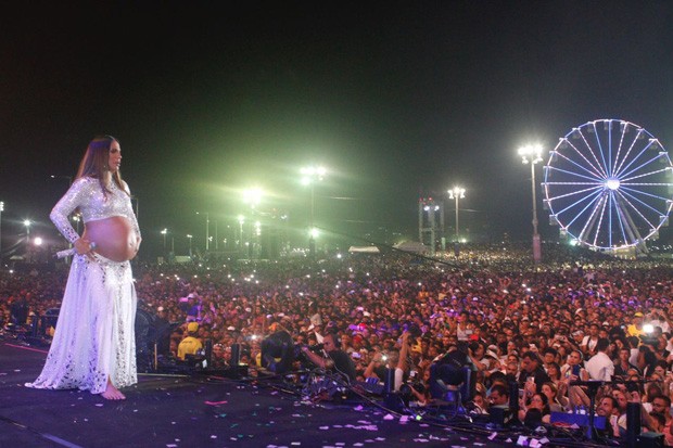 Ivete Sangalo no Festival Virada Salvador 2018 (Foto: Ricardo Cardoso e Ícaro Cerqueira/Ed. Globo)