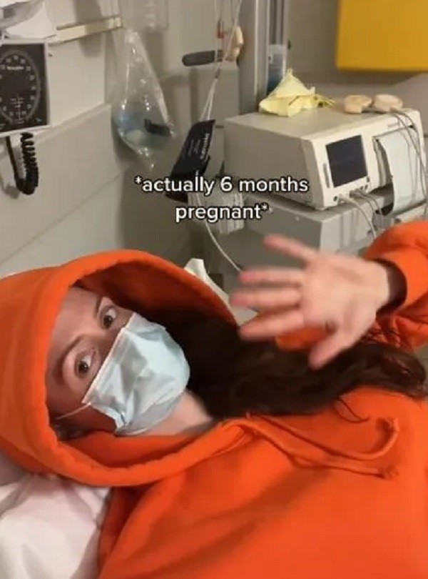 Mulher descobre gravidez com 6 meses  (Foto: Reprodução The Sun )