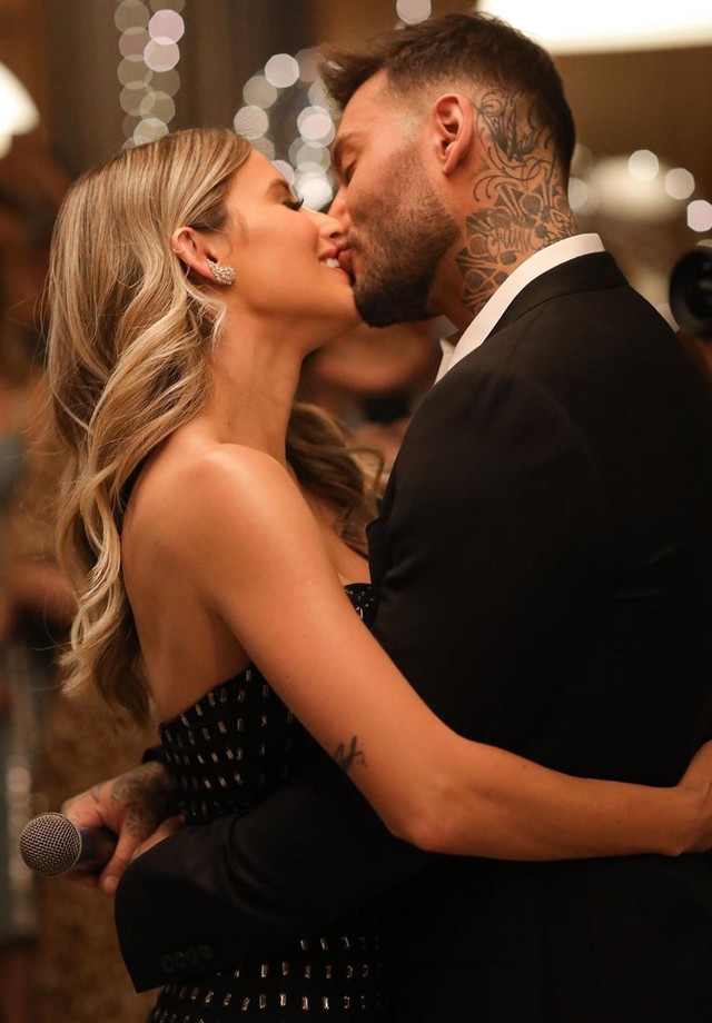 Mais fotos do noivado de Lucas Lucco e Lorena Carvalho (Foto: Reprodução/Instagram)