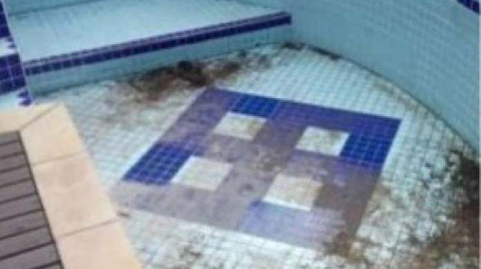 Promotoria pede arquivamento de ação após professor alterar suástica no  fundo de piscina em SC | Santa Catarina | G1