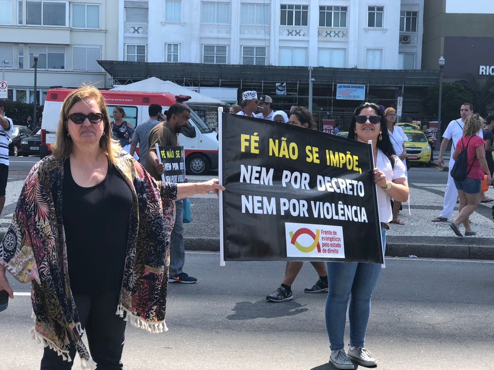 Ato pela liberdade religiosa em Copacabana â€” Foto: TV Globo