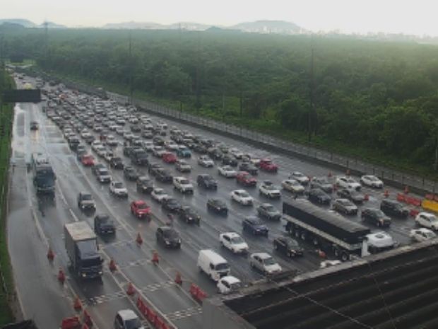 Motoristas enfrentam estradas cheias em direção a São Paulo após último fim de semana de janeiro