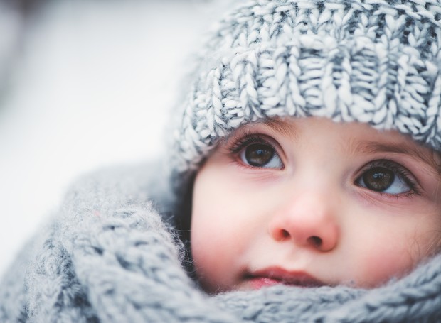 Pele do bebê pode ficar ressecada no inverno (Foto: Thinkstock)