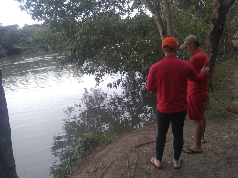 Buscas no Rio Verde, em Lucas do Rio Verde — Foto: Corpo de Bombeiros de Mato Grosso/Assessoria