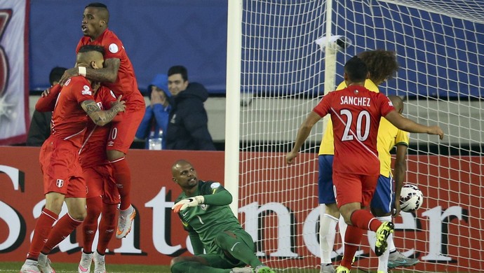 Jefferson Brasil x Peru Copa América (Foto: EFE)