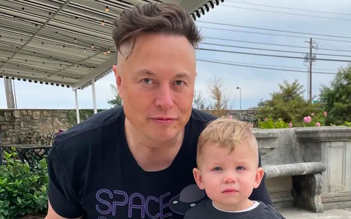 Elon Musk revela ter cortado cabelo igualzinho a filho de nome exótico ...