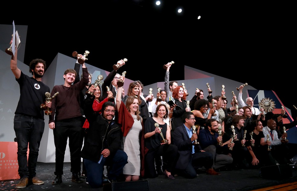 Vencedores da 45ª edição do Festival de Cinema de Gramado (Foto: Diego Vara / Pressphoto)
