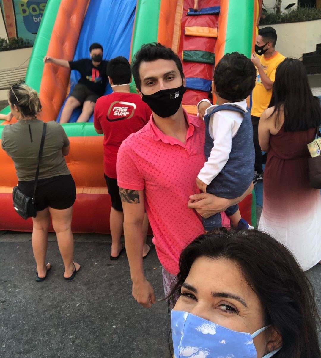 Mara Maravilha faz selfie com Gabriel Torres e o filho, Benjamin (Foto: Reprodução/Instagram)