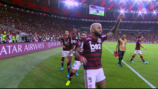 Marcos Braz diz que Flamengo tem "conversas adiantadas" com Inter para manter Gabigol
