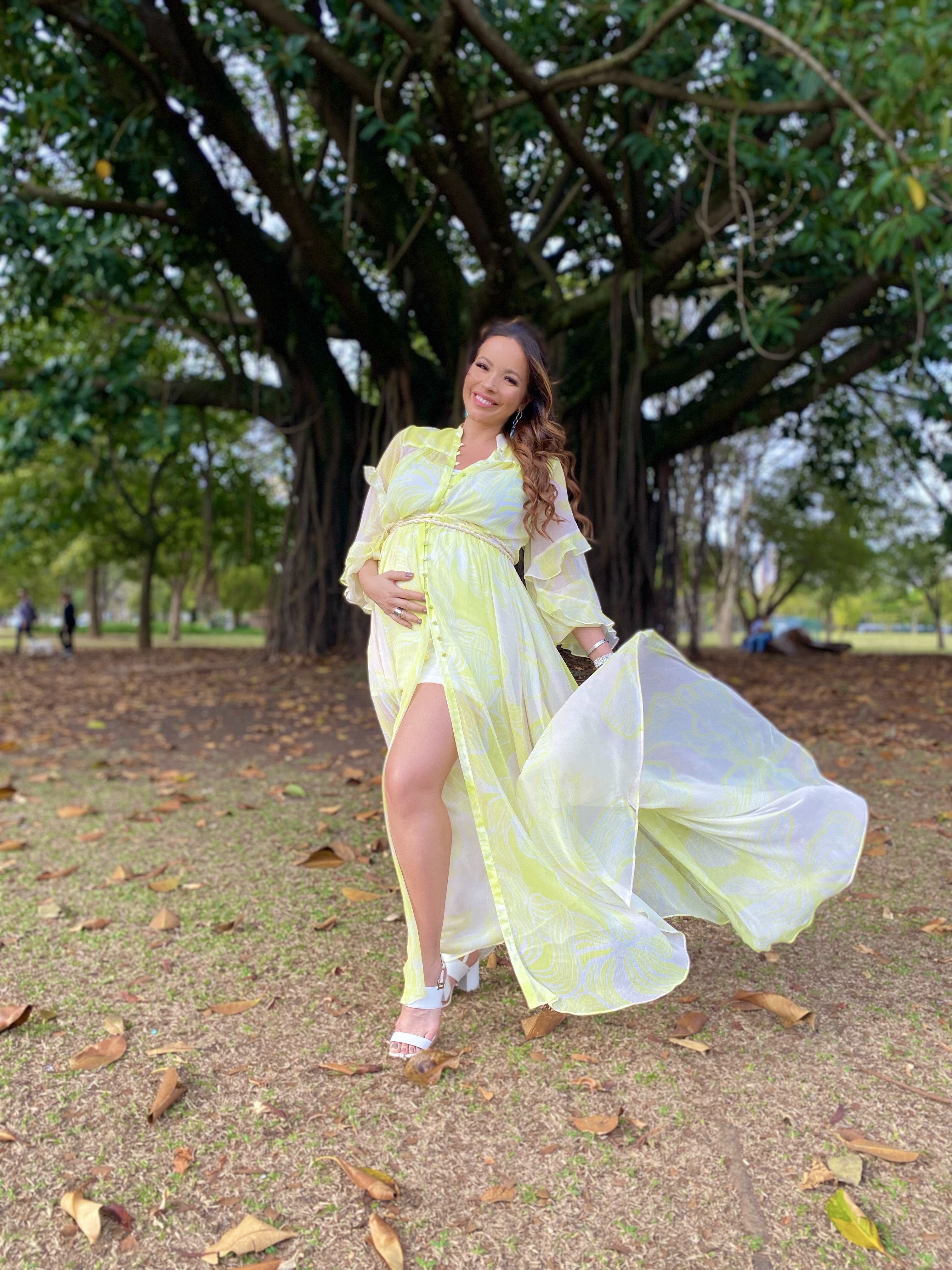 Renata Dominguez faz ensaio de gravidez no Parque Ibirapuera, em São Paulo (Foto: Divulgação)
