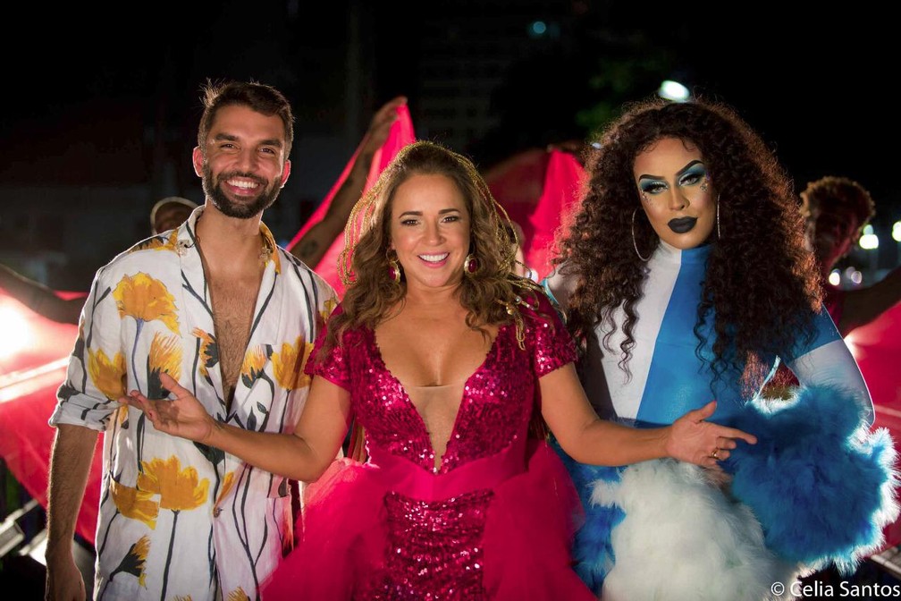 Daniela Mercury teve Silva e Gloria Groove como convidados em trio. — Foto: Divulgação