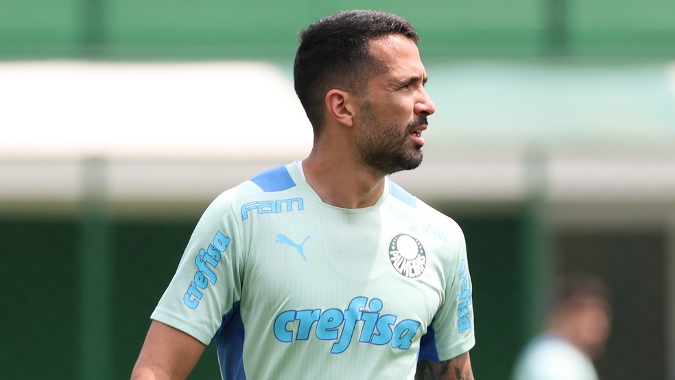Em negociação para renovar, Luan deve ter nova chance no Palmeiras
