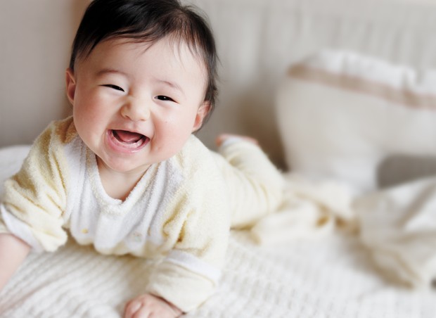 Bebê; oriental; feliz; sorriso; sorrindo; rindo (Foto: Thinkstock)
