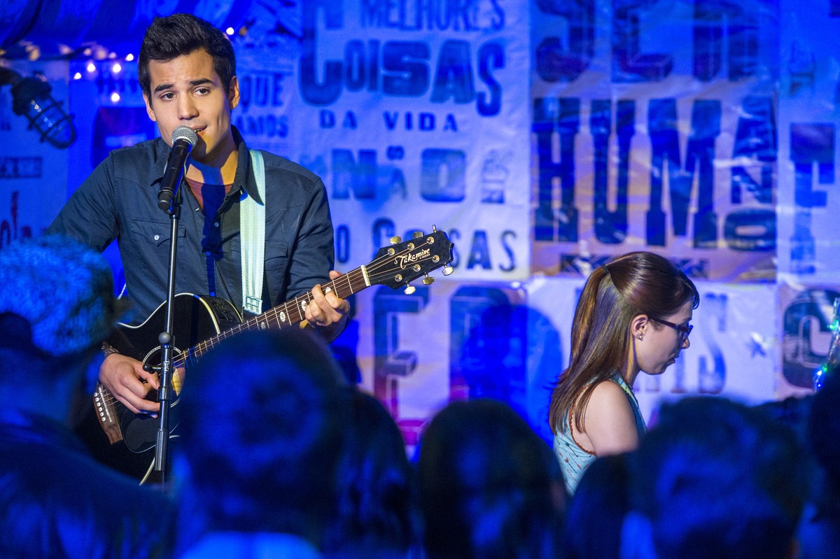 Bene Se Apresenta Com Guto E Lica E Surpreendida Por Musica Na Balada Cultural Vem Por Ai Gshow
