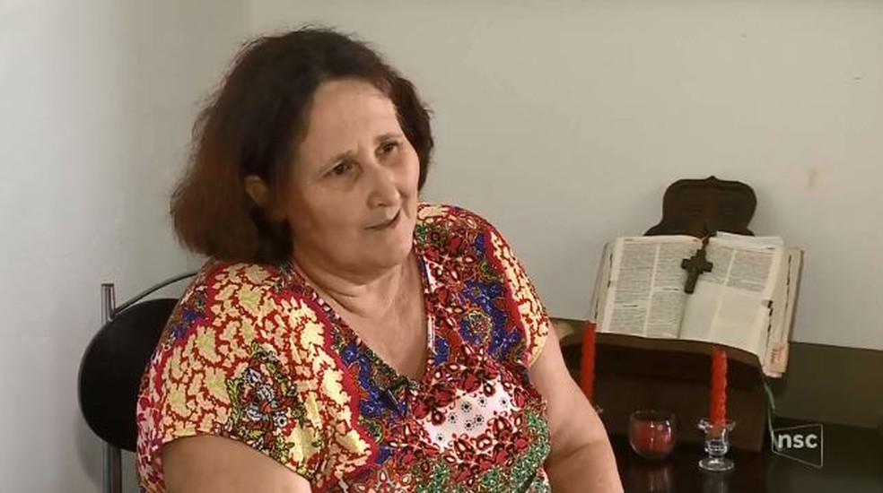 Roselei sobrevive com R$ 1,3 mil e remédio custa R$ 18 mil (Foto: Reprodução NSC TV)