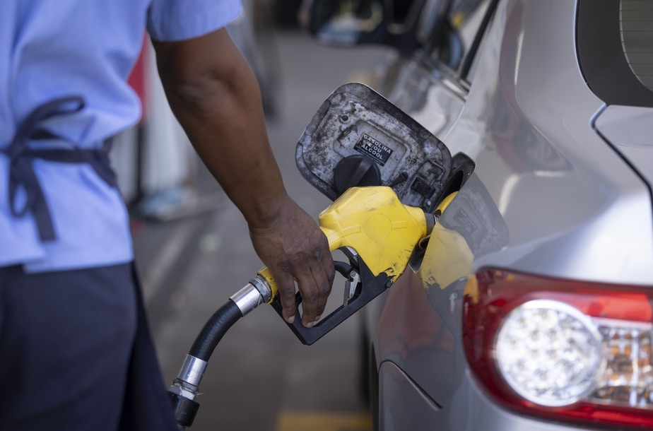 Petrobras anunciou redução no preço da gasolina pela terceira vez seguida