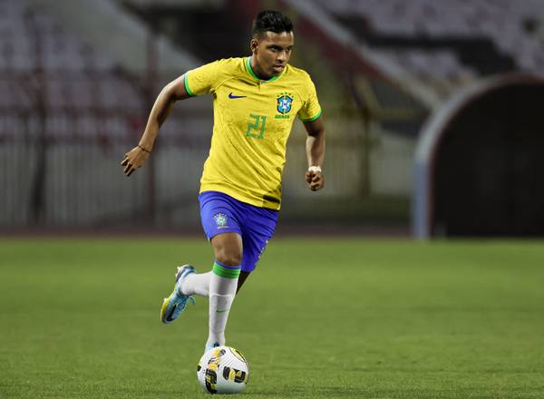 Veja 18 brasileiros com potencial para servir a Seleção Brasileira