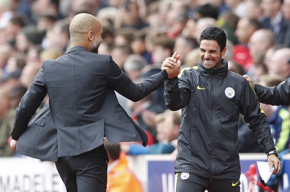 Guardiola Arteta Manchester City — Foto: Reuters