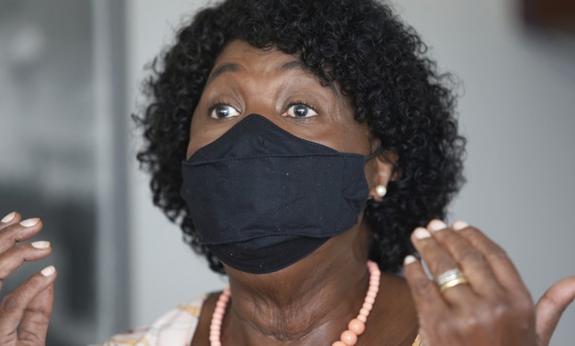 Benedita da Silva no banco dos réus