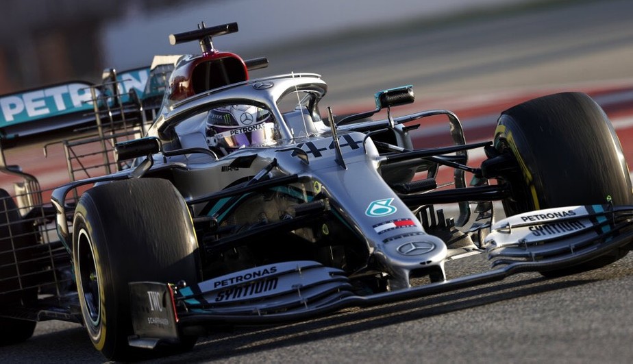 Testes Da F1 2020 Comeca Como 2019 Com A Mercedes Na Frente Voando Baixo Ge