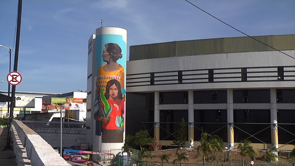 Fachada do Mercado Central de Fortaleza recebe grafite de 30 metros (Foto: TV Verdes Mares/Reprodução)