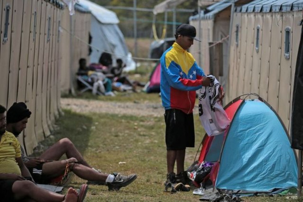 Muitos venezuelanos fazem a perigosa travessia pela selva panamenha para chegar aos EUA — Foto: Getty Images