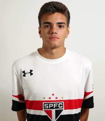 Jovem volante tenta seguir passos de Casemiro no São Paulo