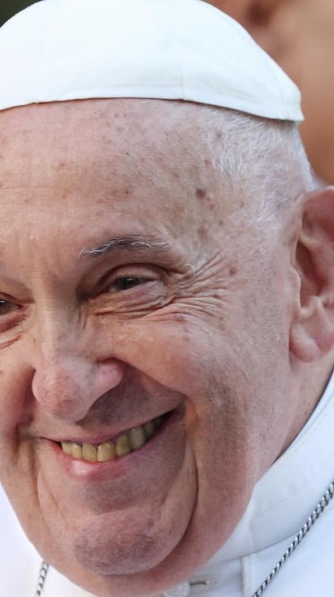 Papa Francisco desafiou tradições e expôs o machismo da Igreja: 'Desde o Éden, quem manda são elas'