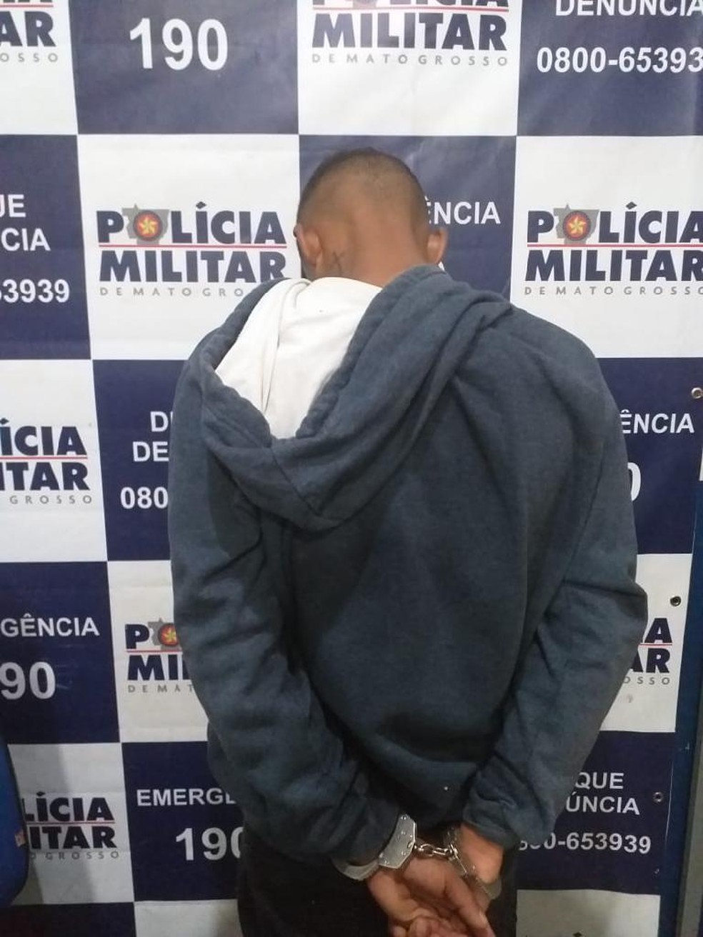 Suspeito foi preso em Cáceres — Foto: Polícia Militar de Mato Grosso/Assessoria