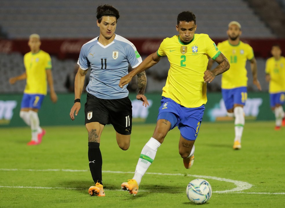 Darwin Núñez, titular contra o Brasil, foi o sétimo jogador do Uruguai a testar positivo para coronavírus — Foto: Reuters