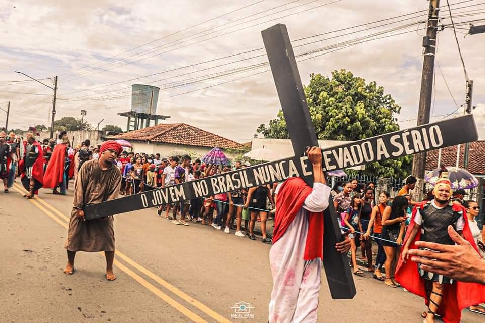 Companhia de teatro intensifica ensaios para encenação da Via Sacra em Oriximiná