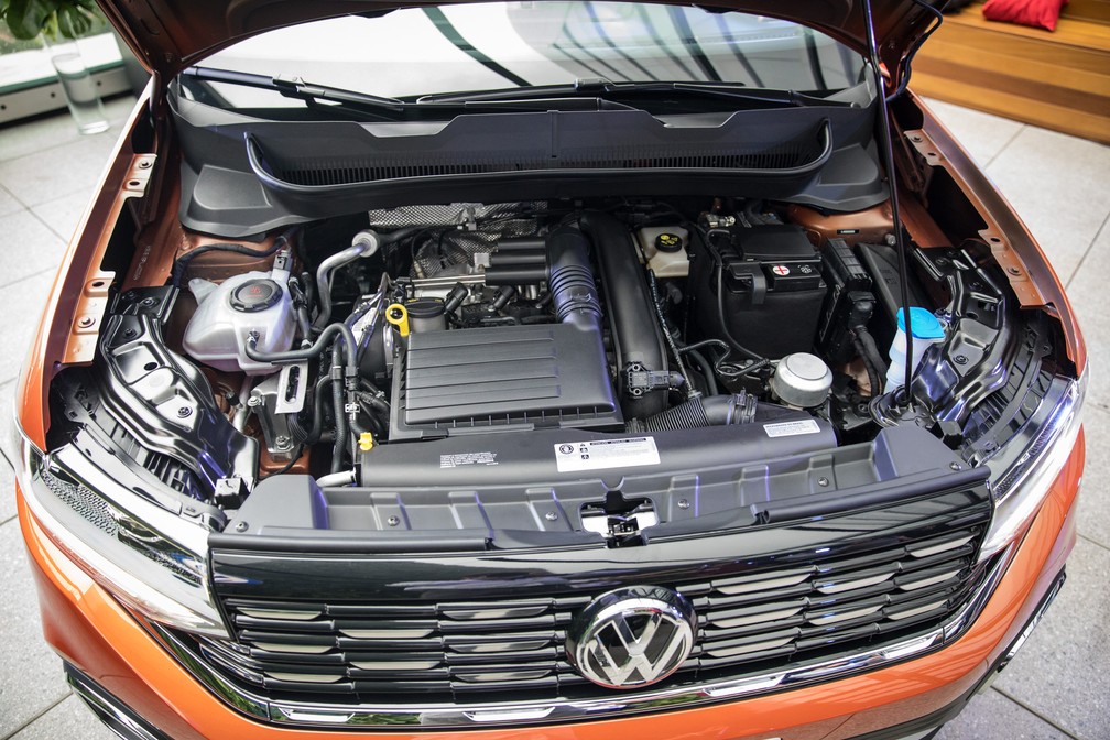 Volkswagen T-Cross terá motorizações 1.0 turbo e 1.4 turbo, sempre com câmbio automático — Foto: Fábio Tito/G1
