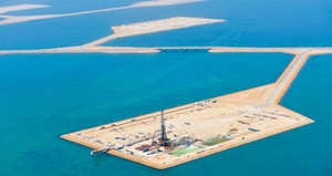 Exportadores de petróleo decidem manter nível de produção — mas Arábia Saudita tentará elevar preço