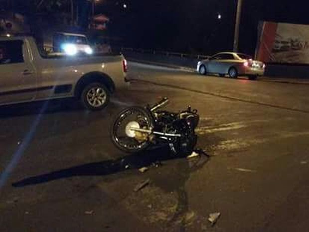 Moto chegou a ser arrastada por carro em Itápolis (Foto: Arquivo Pessoal)