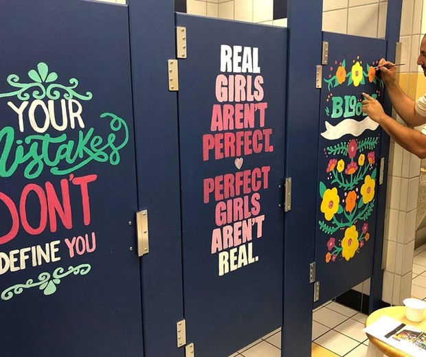 "Garotas perfeitas não existem" é uma das mensagens de empoderamento que eles escreveram (Foto: Reprodução Facebook)