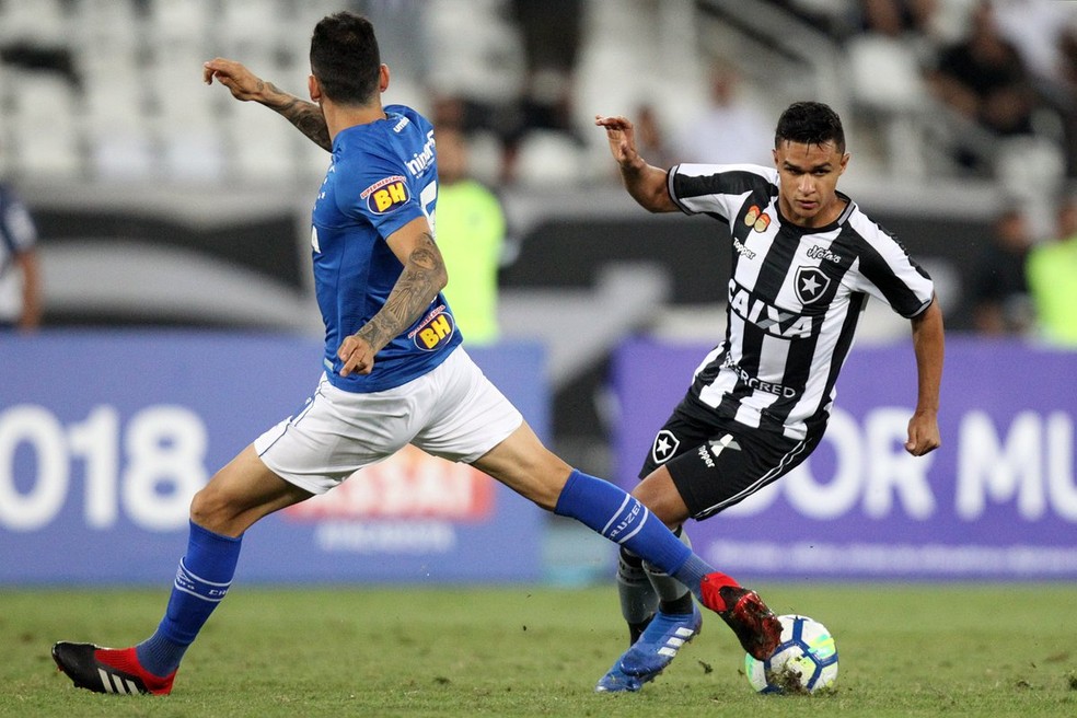 Erik tem sido garçom e já deu três assistências em sete jogos — Foto: Vitor Silva/SSPress/Botafogo