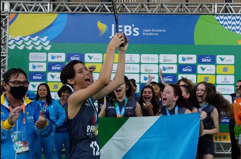 Equipe de basquete feminino celebrando o ouro nos JEBs 2022  — Foto: Glauber Filho/Fundesporte